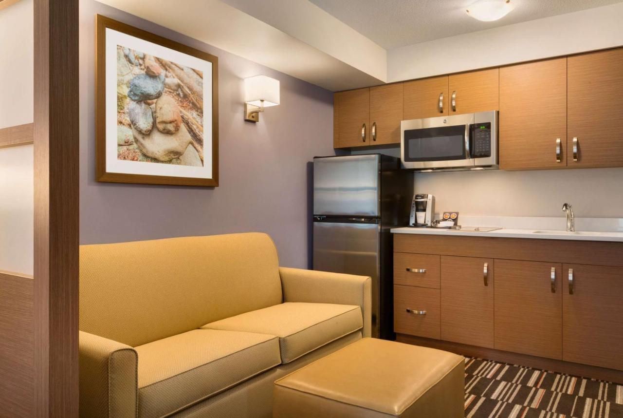Microtel Inn & Suites By Wyndham Fort Saint John Fort St. John Exteriér fotografie